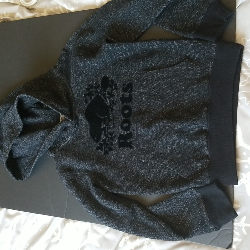Roots kids hoodie size small unisex